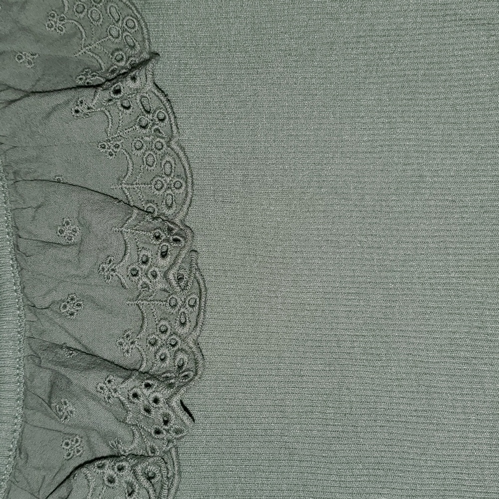 American Eagle Eyelet Ruffle Ribbed Tank Top - Picture 2 of 5